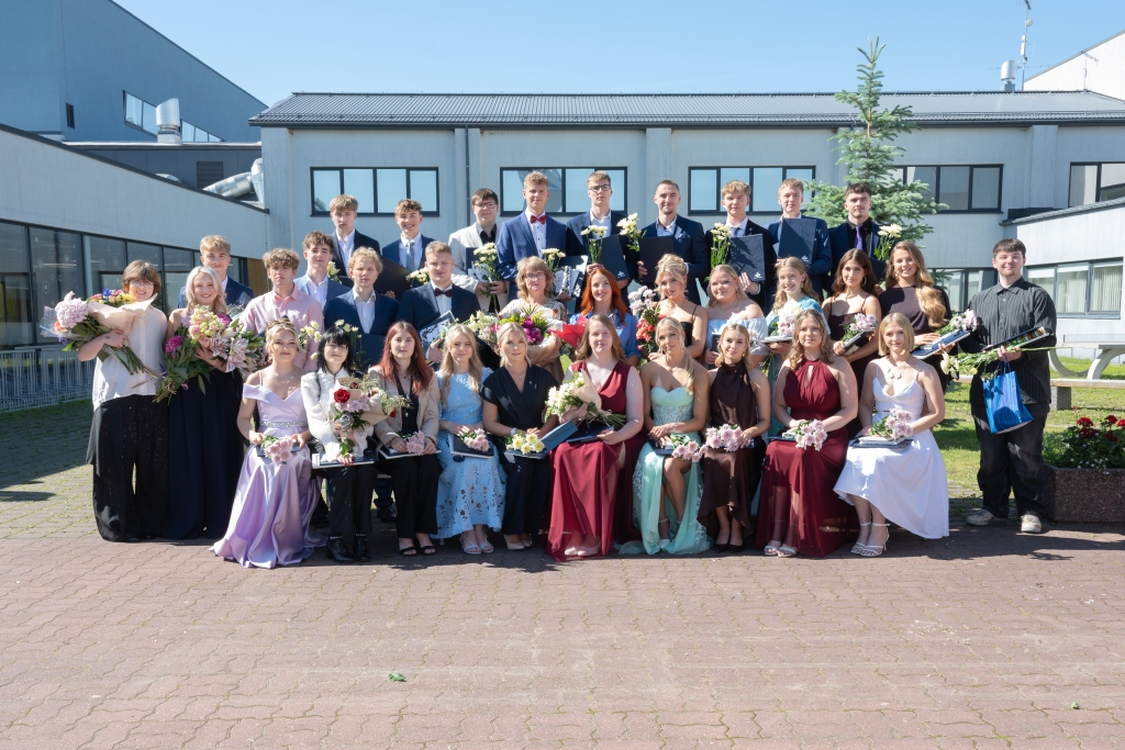 12 r ja 12 d klass