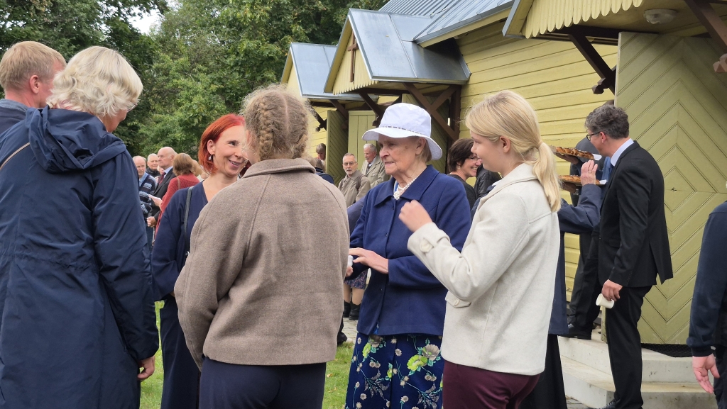 Nabala palvemaja 100